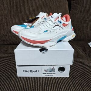 Brandblack Los Angeles White Blue Red Woman's Size 7 Sneakers New In Box